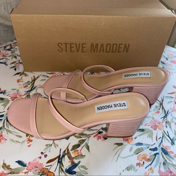 NWOT STEVE MADDEN Issy Block Heel Slide Sandal Pink - Picture 6 of 9